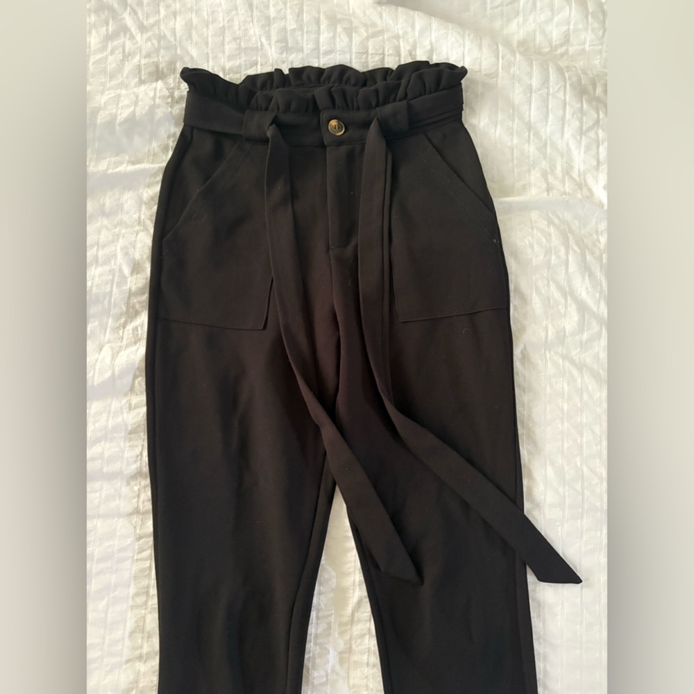Bundle of pants - Picture 9 of 11